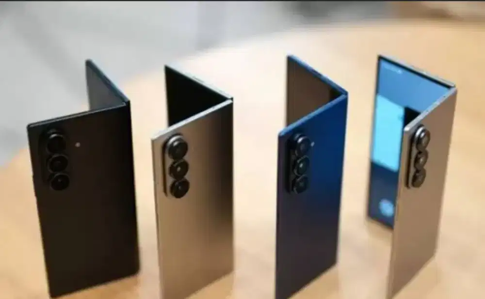 Samsung Galaxy Z fold 7 12/256 gb