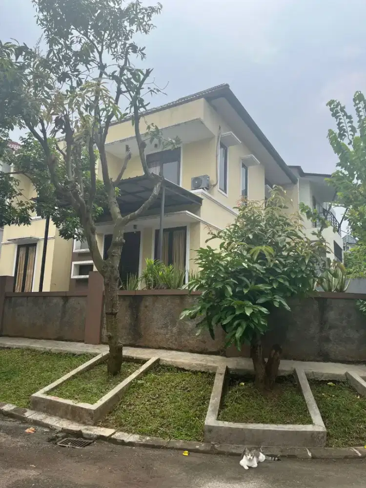 Dijual rumah BU hook di bawah harga pasar siap huni