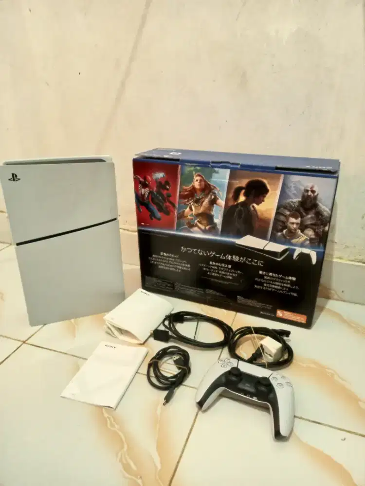 Jual santai PS5 Slim Digital, kondisi mulus, SIAP DIPAKAI