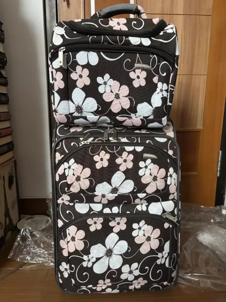 Di jual Koper dan Tas Make up Motif Bunga