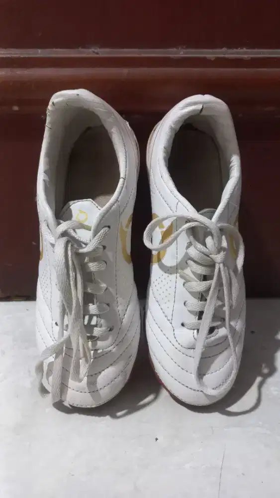 Sepatu Futsal Anak-anak Bola Sepak