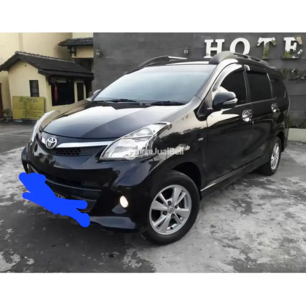 Mobil avanza veloz 2012 hitam manual 1,5