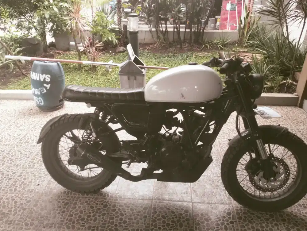 Byson Custom CafeRacer