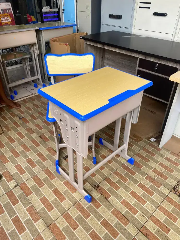 MEJA BELAJAR ANAK