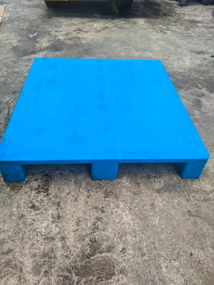 Palet plastik baru dan bekas ready semua ukuran