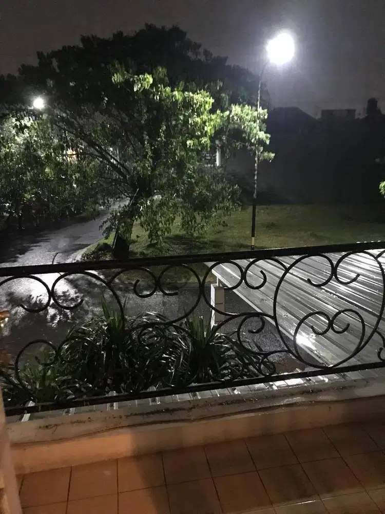 Dijual Cepat dan Murah Rumah Siap Huni di Legenda Wisata Cibubur