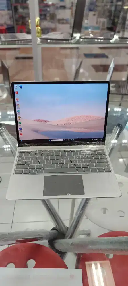 Laptop Microsoft Surface Go Touchscreen Slim 13