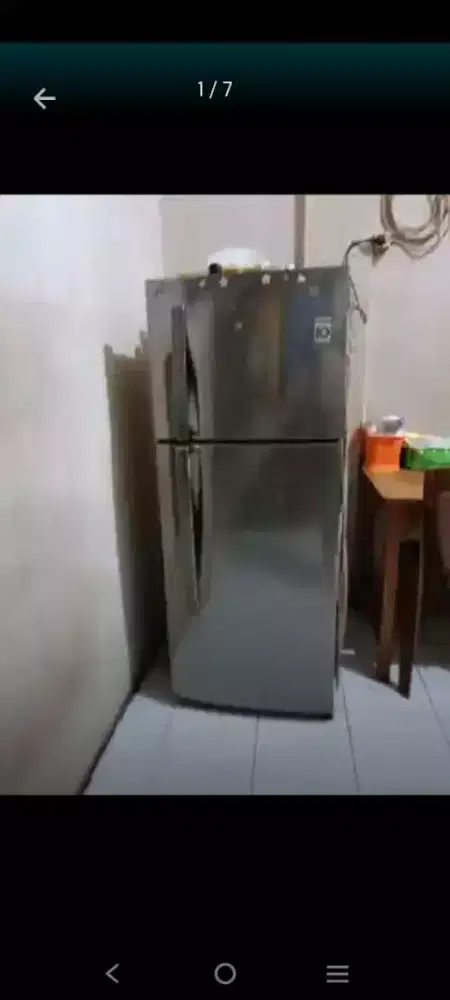 Jual beli kulkas dan isi freon kulkas