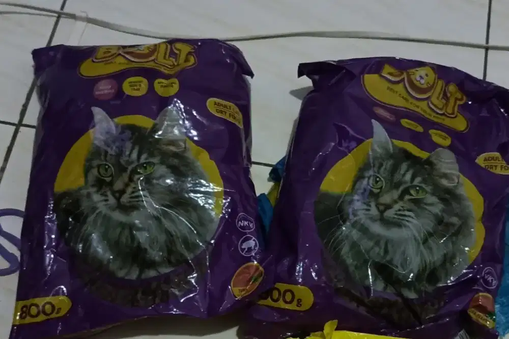 Pakan Kucing Bolt 800gr 2 bungkus
