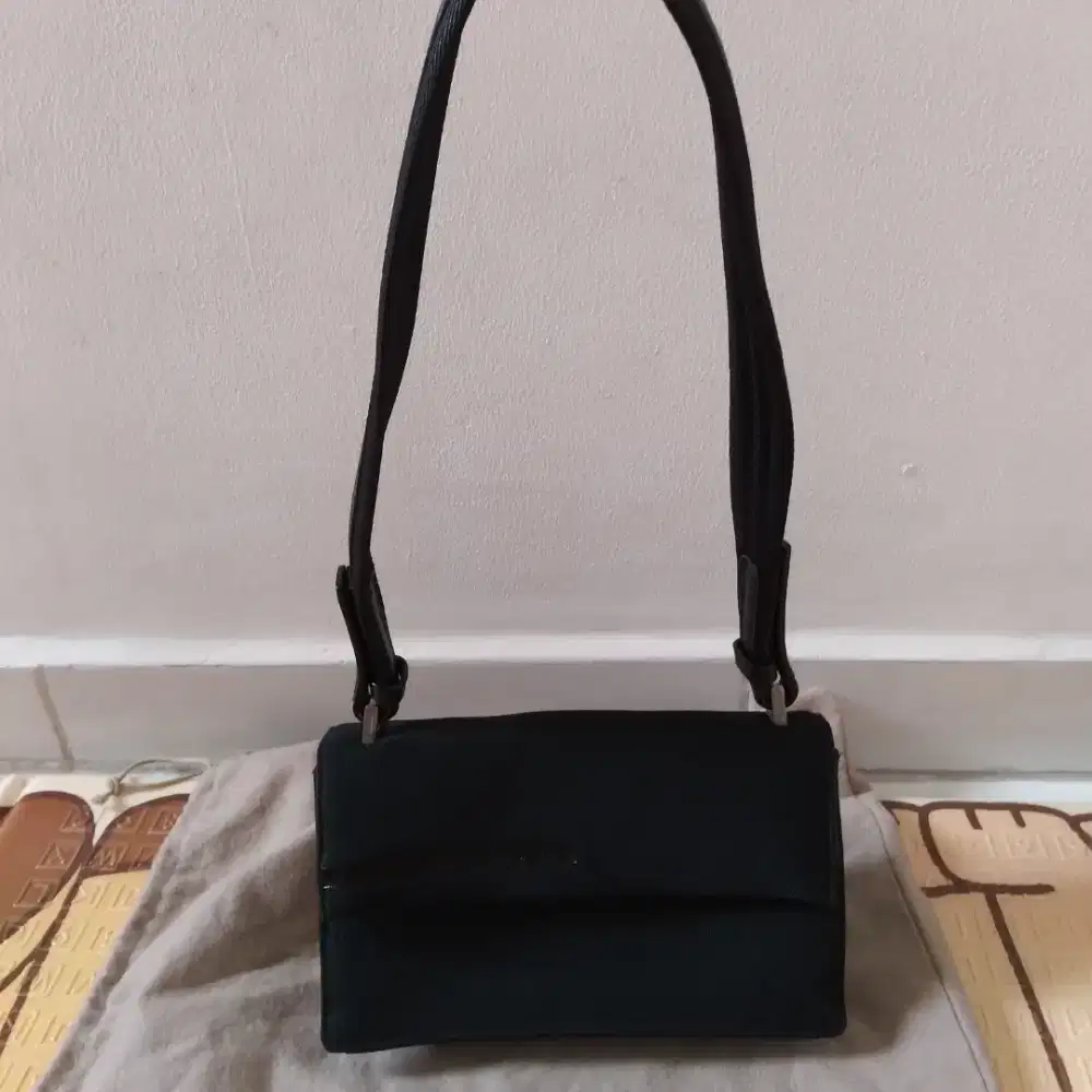 Tas Bahu Prada Authentic (Vintage)