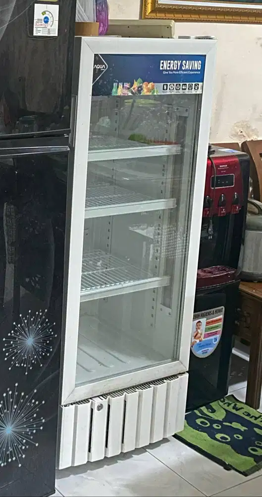 showcase aqua dingin