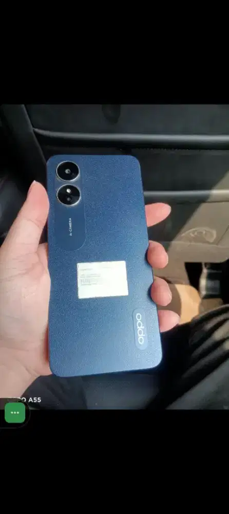 Ponsel OPPO A17
