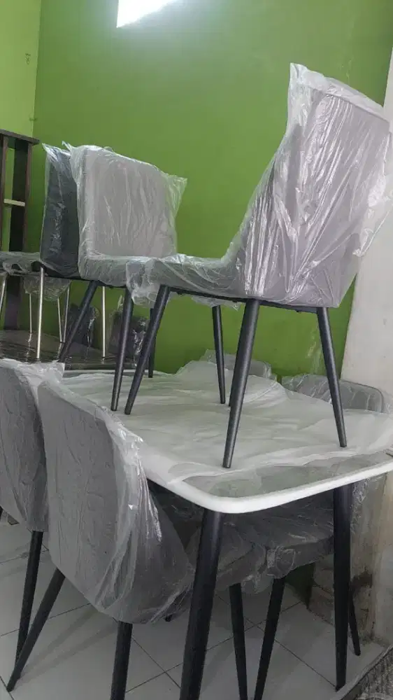 Meja Makan K6 Marmer