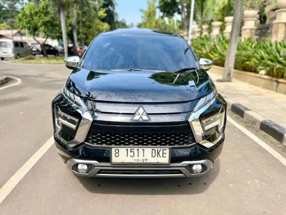 Xpander ULTIMATE 2022 MATIC HITAM DP RENDAH 7JT FACELIFT SEPERTI BARU