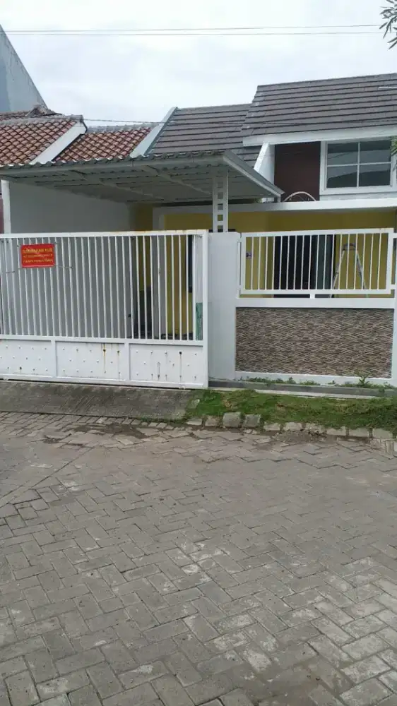 Disewakan rumah 1 lantai di purimas