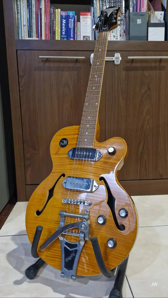 Gitar Electric / Listrik Epiphone Wildkat Bigsby Antique Natural