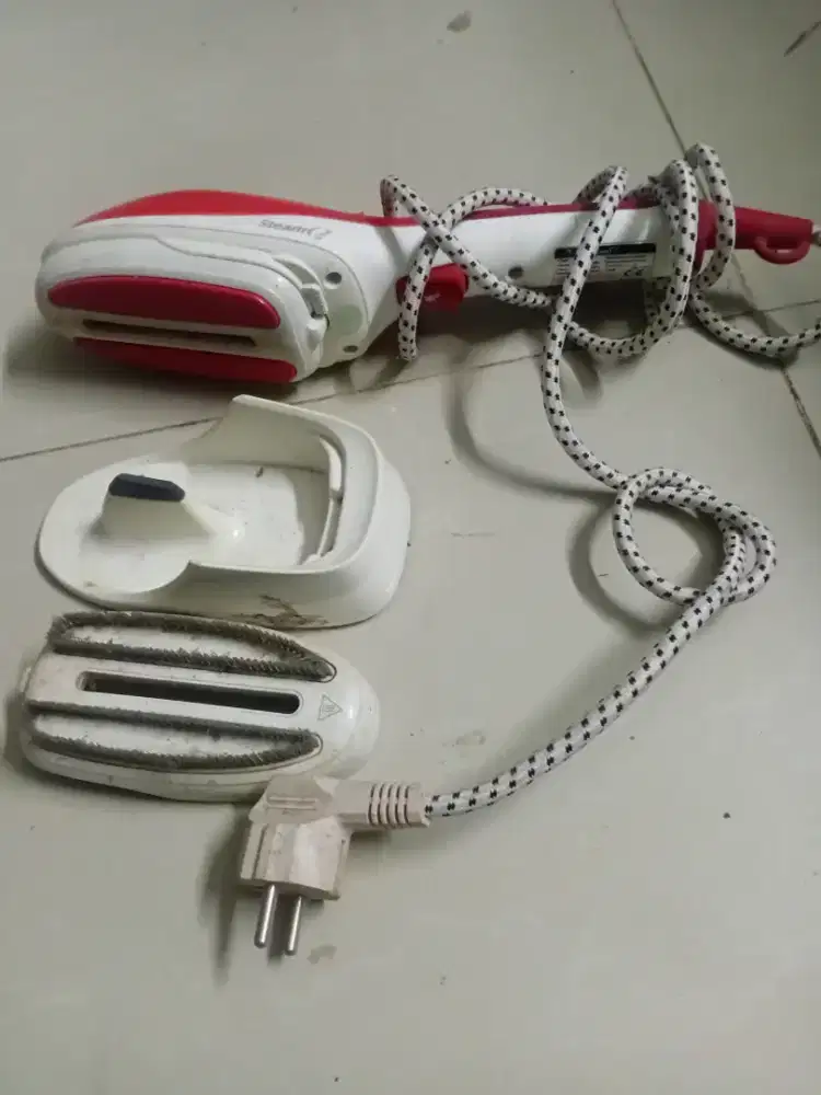 Steam iron uap aka gosokan uap traveler