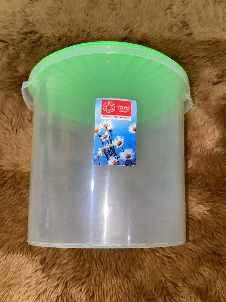 Wadah plastik Yoyo Star TB-05 (5 liter) Preloved