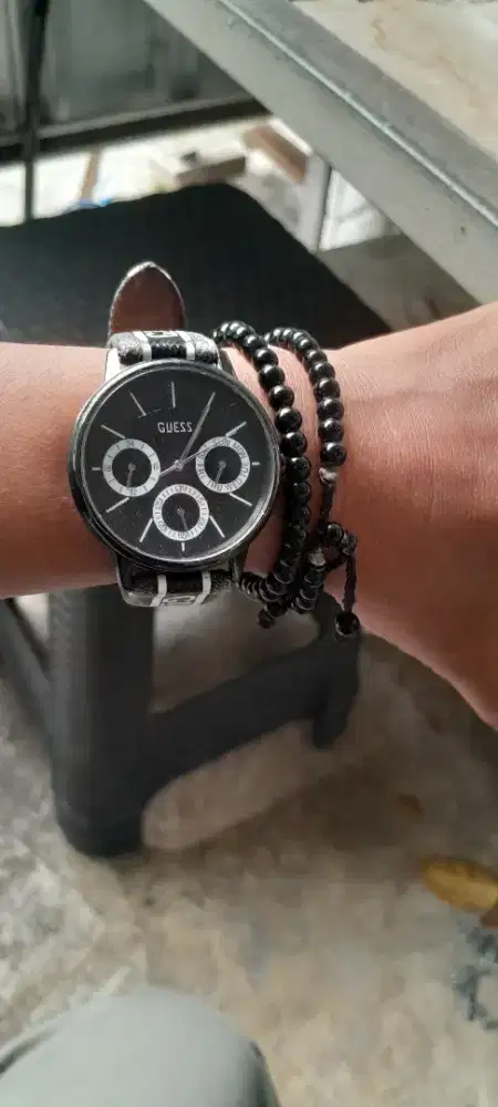 Jam tangan guest v1013m2 batangan normal