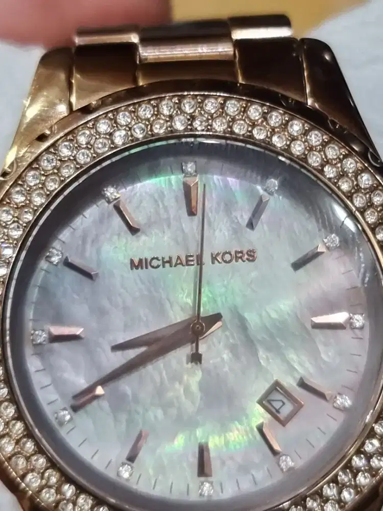 Jam tangan Michael Kors