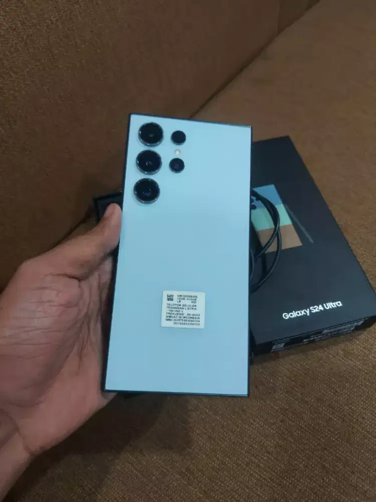 Samsung S24 ULTRA 5G Ram 12/512GB.
Resmi SEIN Garansi DESEMBER 2025.