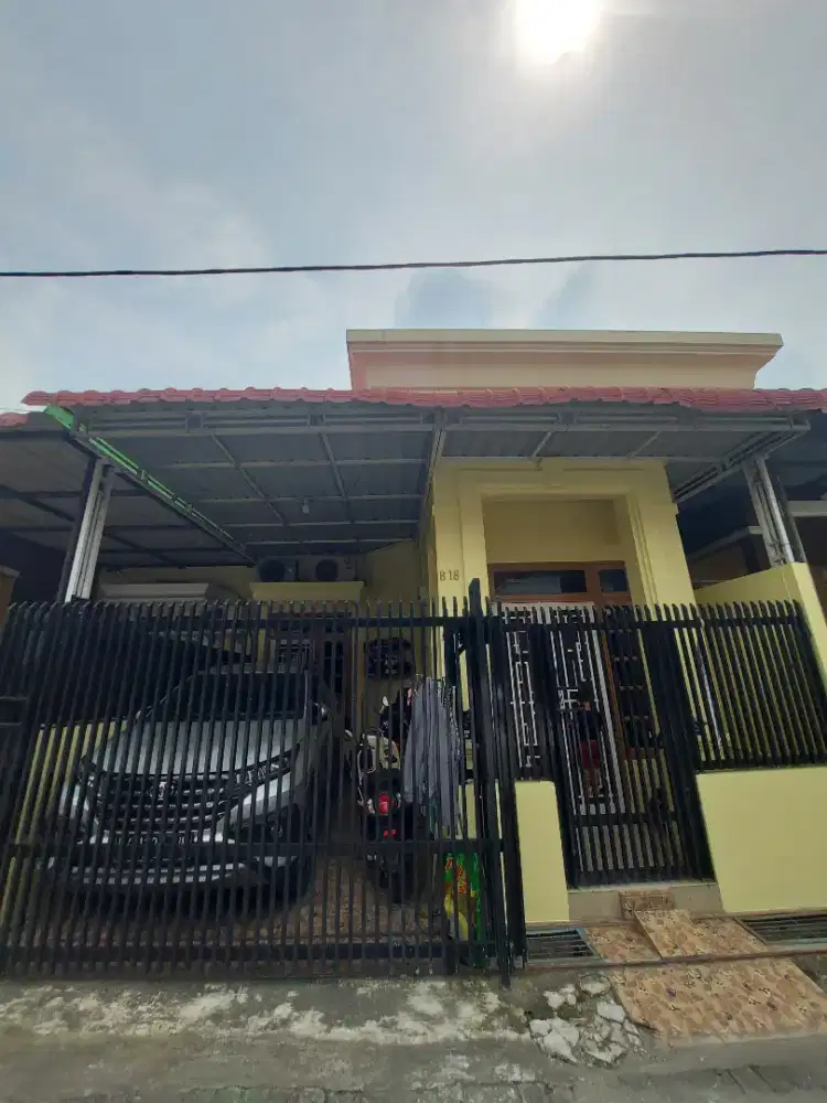 DIJUAL rumah dalam komplek terawat dan strategis dekat TOL Helvetia