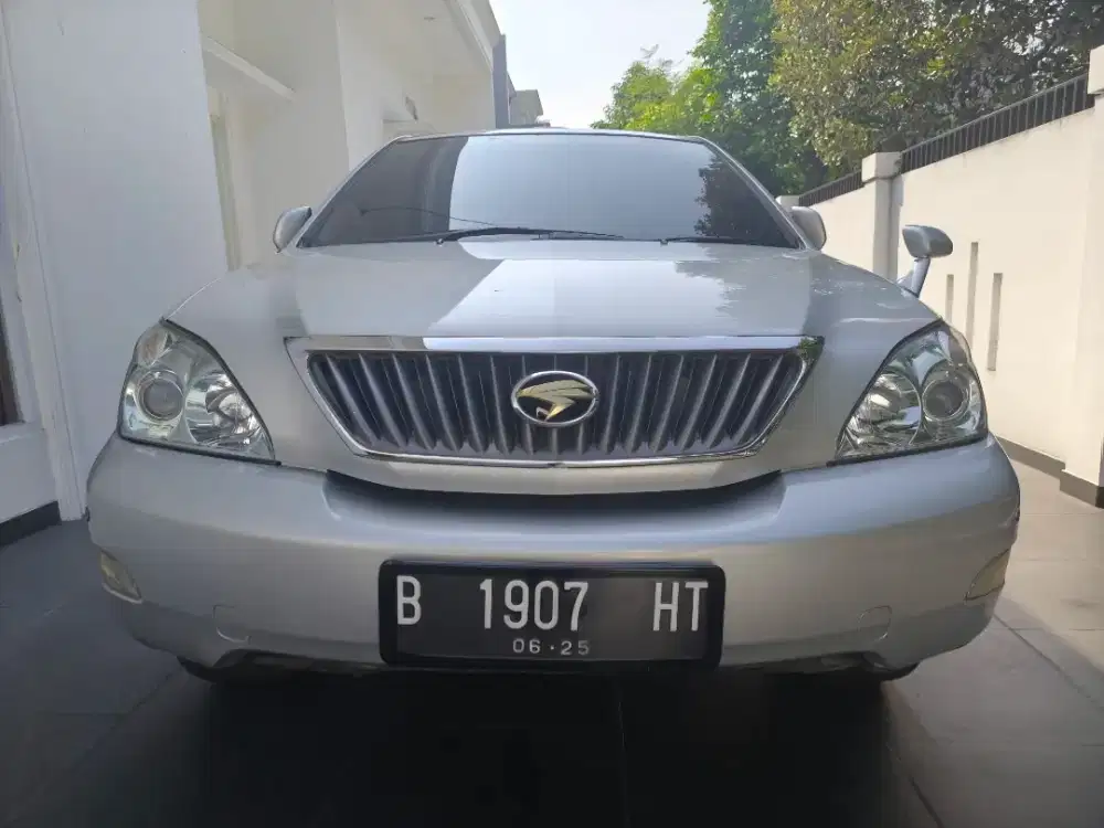 Harrier cakep low km istimewa