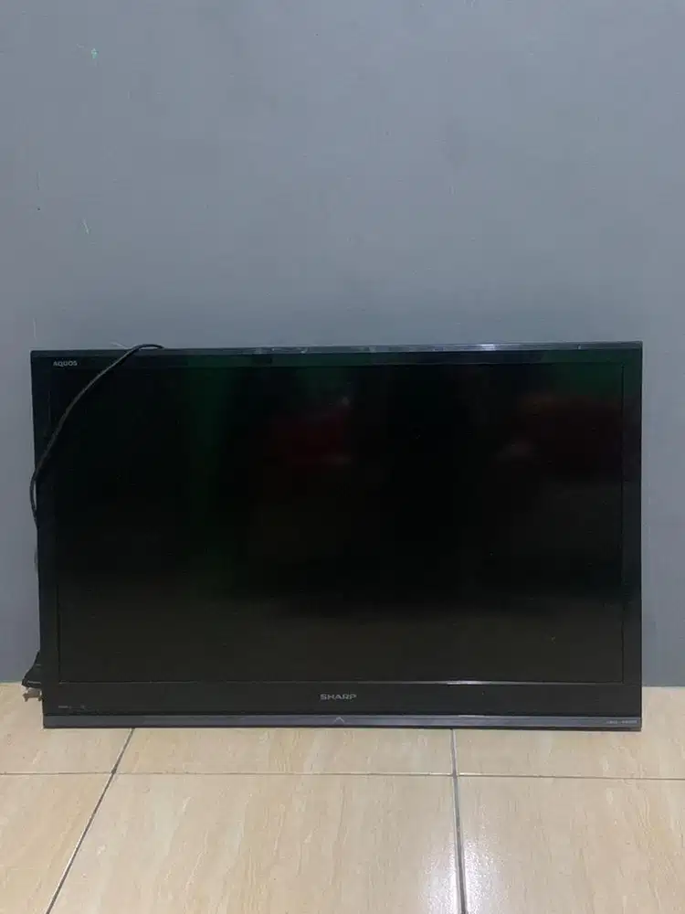 DIJUAL  CEPAT SHARP LED AQUOS 32inc