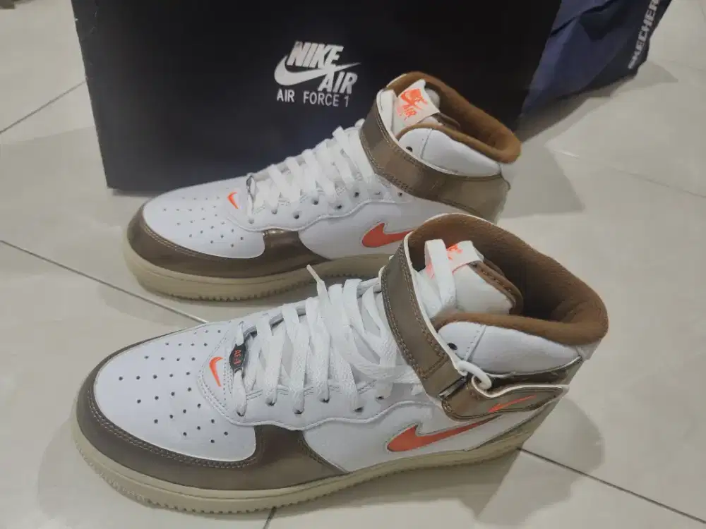 Nike airforce mid QS