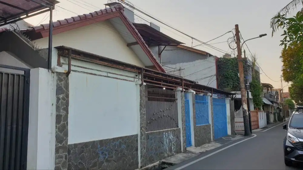 DIJUAL RUMAH TEBET STRATEGIS DKT STA CAWANG u/ R.TINGGAL/KOST/KANTOR