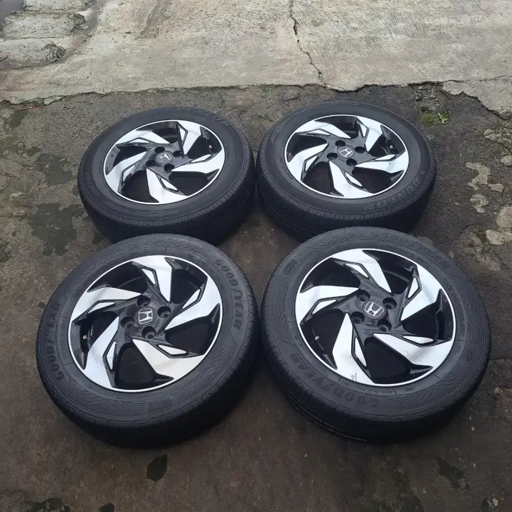 Mobilio velg honda mobilio rs ring 15 ori