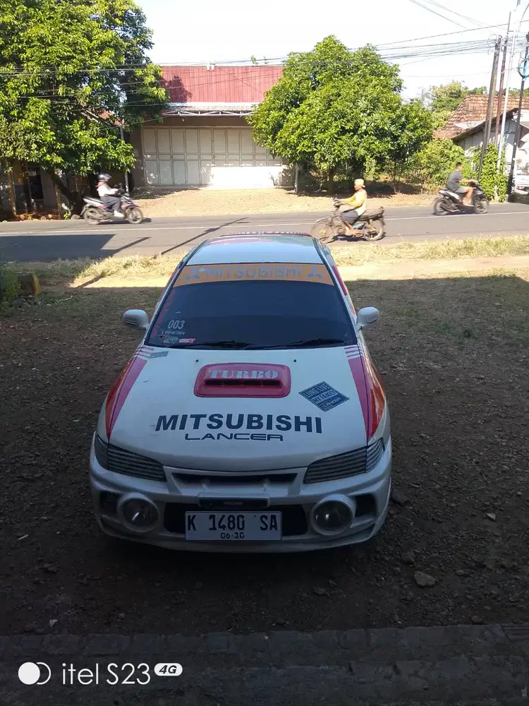 Mitsubishi Lancer ck4