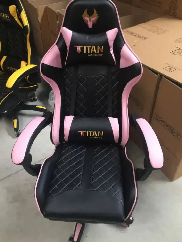 Kursi gaming pink