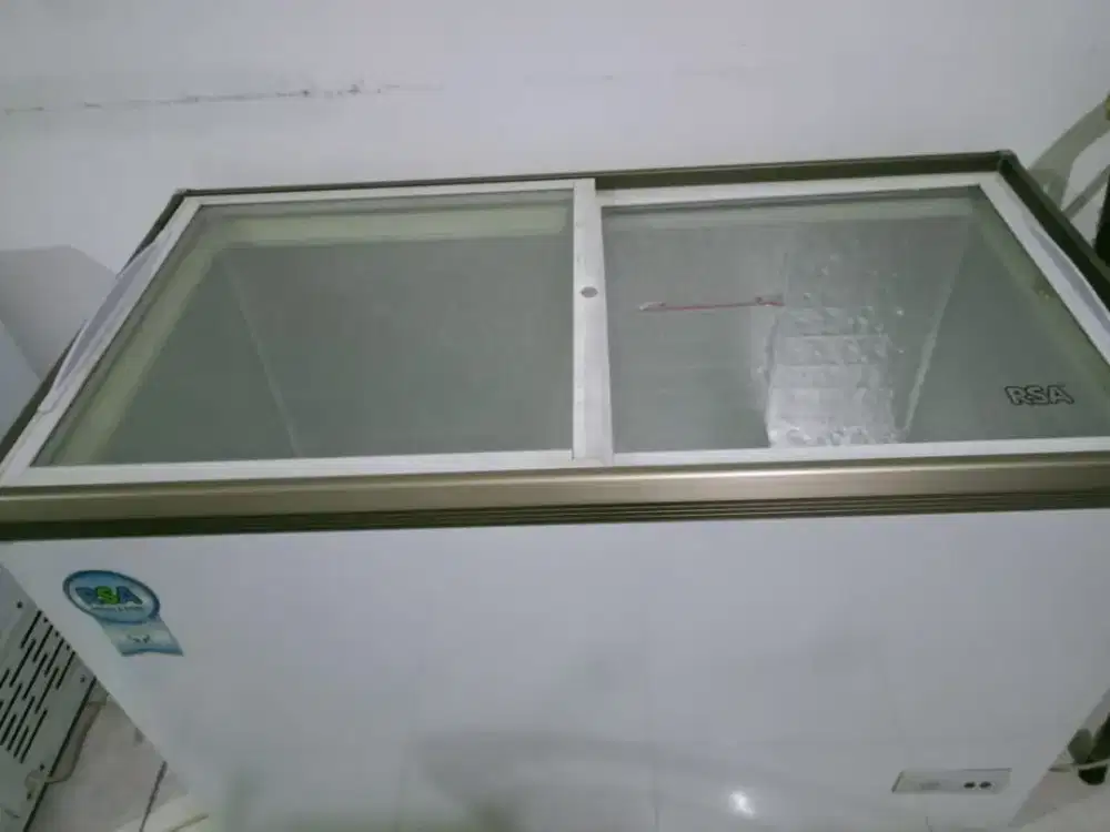 FREEZER SERBAGUNA merk RSA