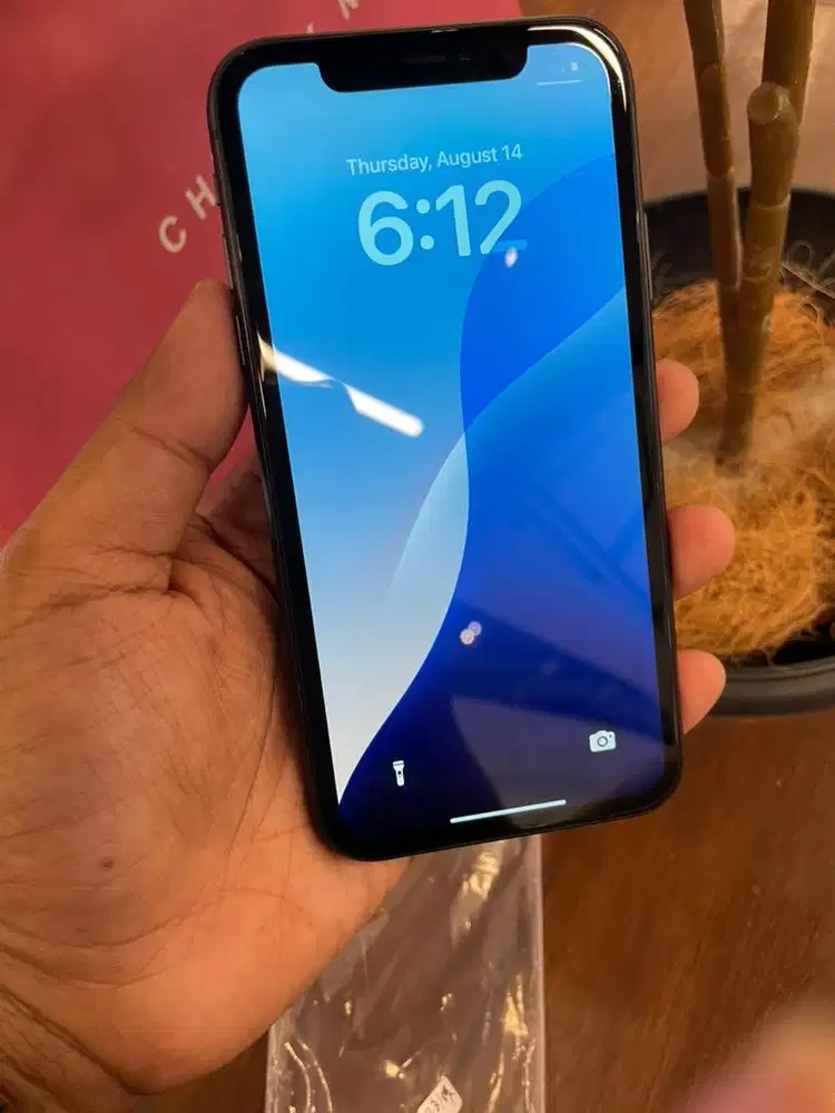 Iphone 11 128gb like new black termurah