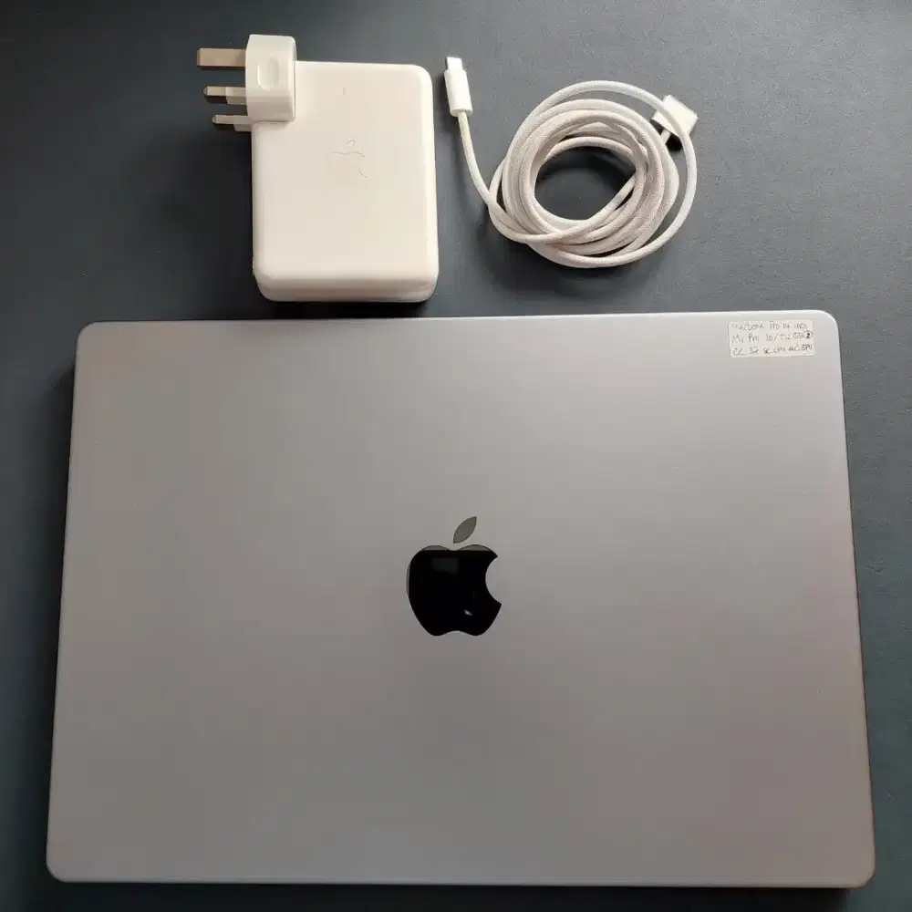 MACBOOK PRO 14 INCH 2021 M1 PRO 16/512GB SPACE GREY EX GARANSI INTER