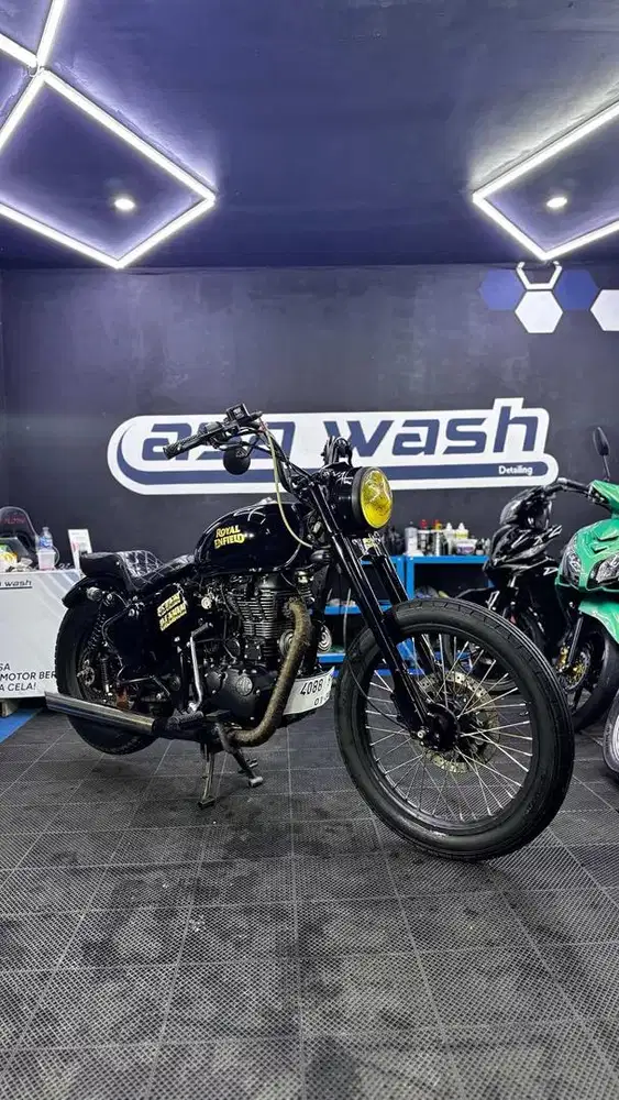 Royal Enfield Classic 500cc Black Stealth 2018 CHOPPER