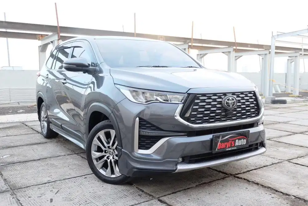 Toyota Innova Zenix Q Hybrid HV Modelista TSS RSE