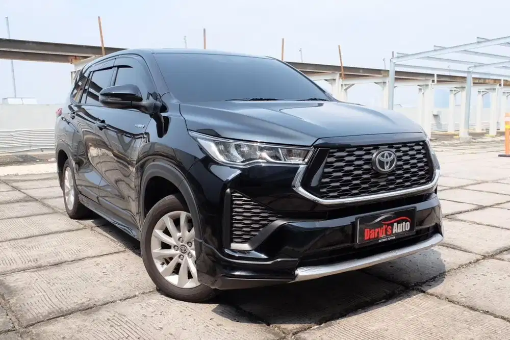 Toyota Innova Zenix V hybrid HV Modelista RSE