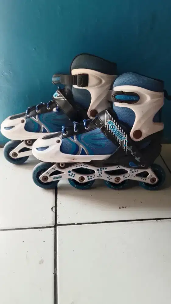 Jual Sepatu Roda second merk Power.