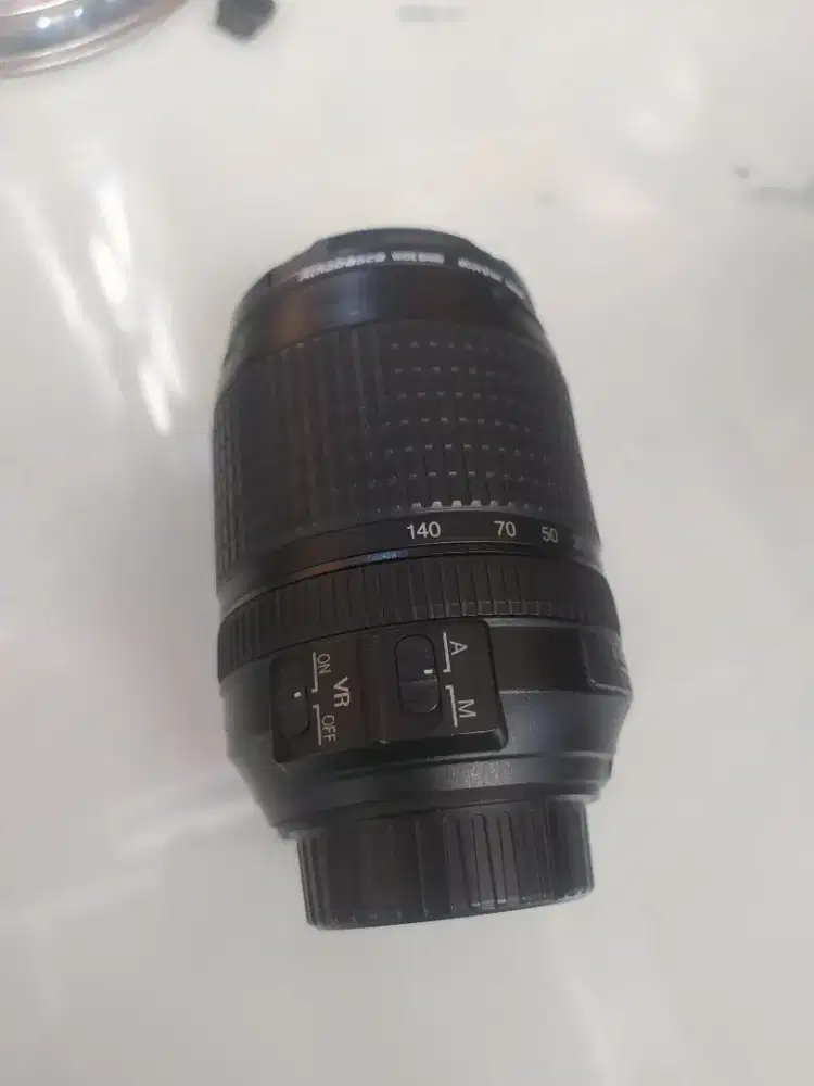 Lensa Nikon 18-140mm,