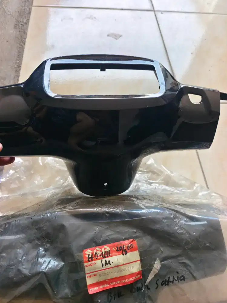 Batok belakang Suzuki satria 2Tak NOS warna hitam