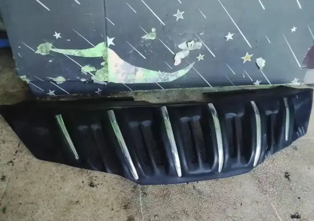 Gril apollo grand livina L11