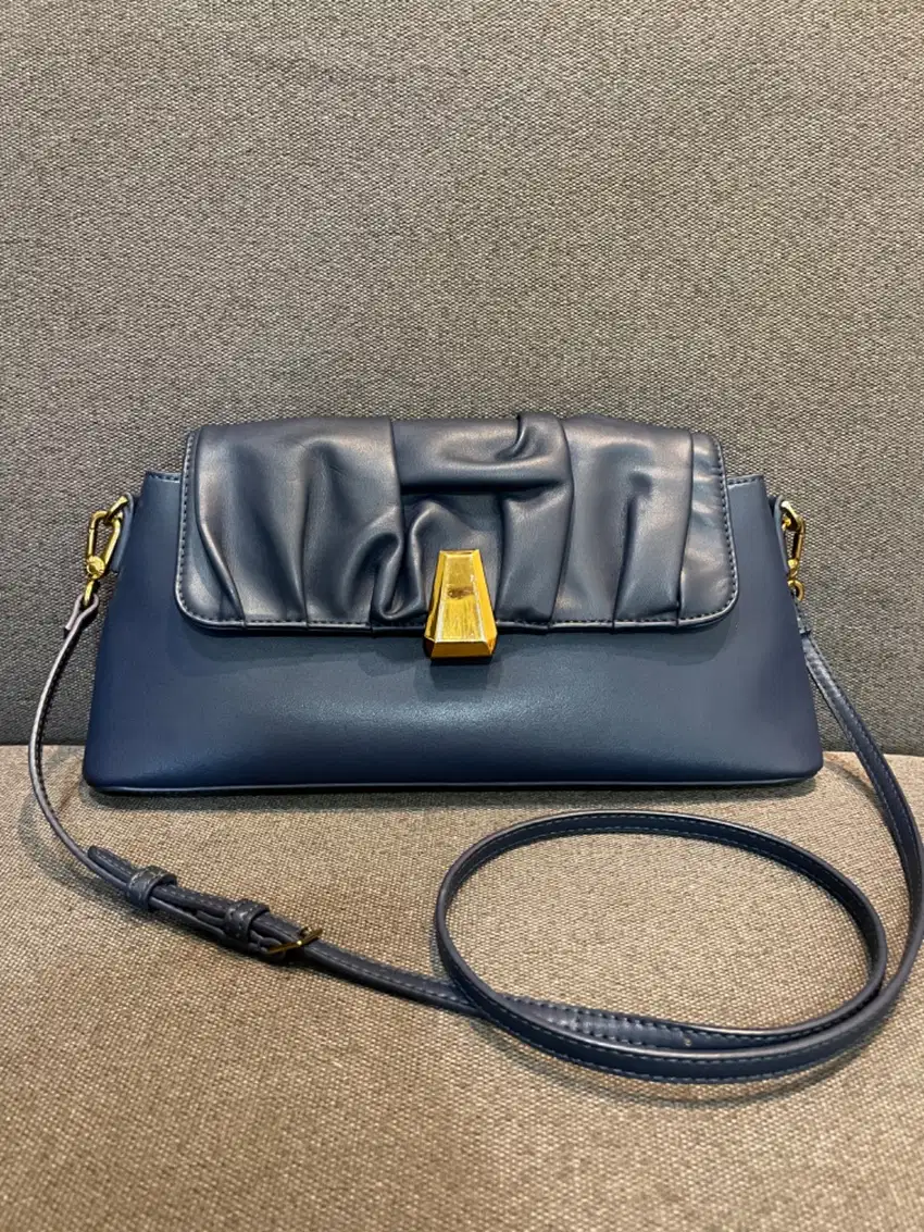 Tas Charles & Keith Preloved