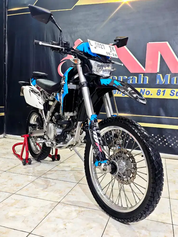 Klx 250 cc Pecinta trabas sejati. Power gahar. Anugerah motor rungkut