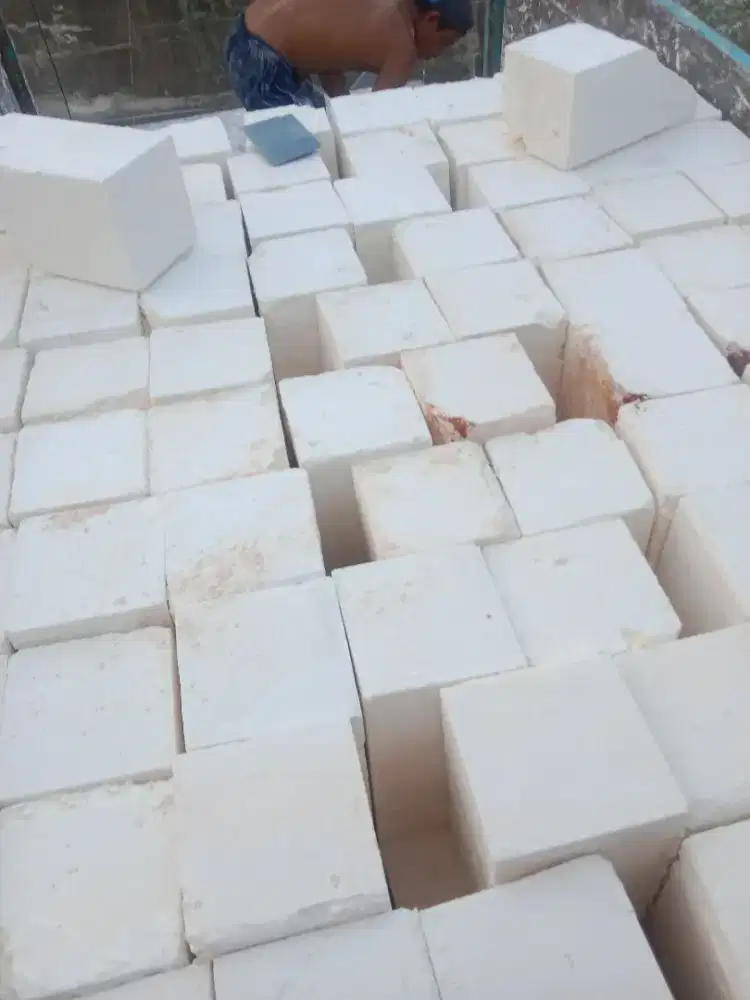 Batu kumbung pondasi