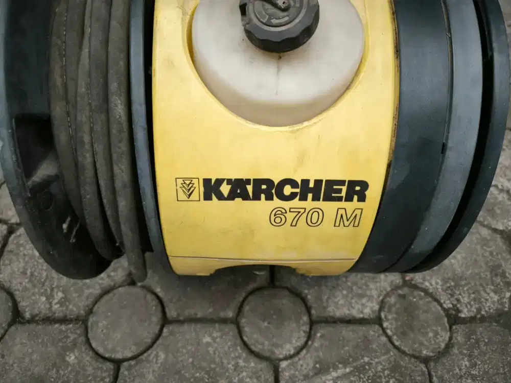 Mesin semprotan air merk karcher type 670m set lkp ex koleksi pribadi
