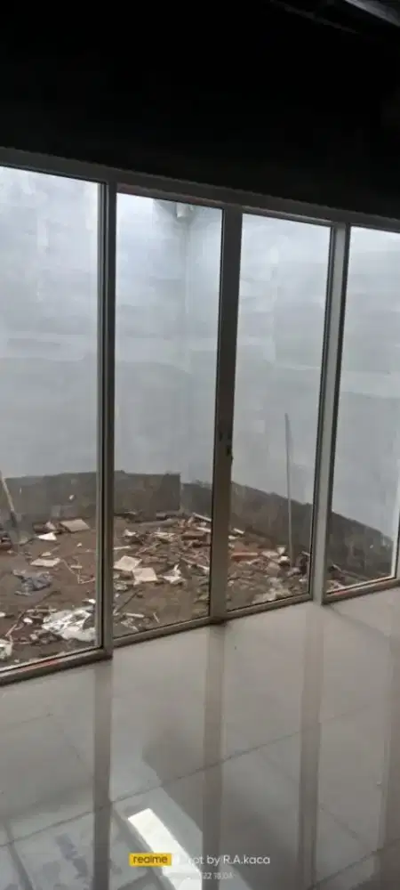 Pintu sekat partisi kaca