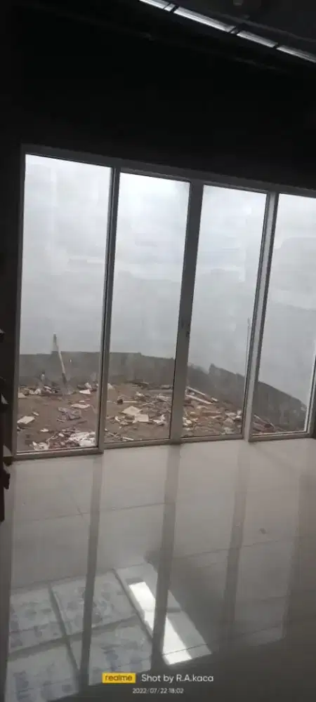 Pintu sekat partisi kaca