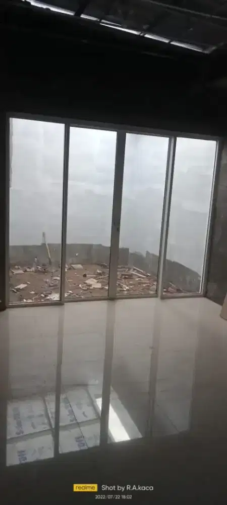 Pintu sekat partisi kaca